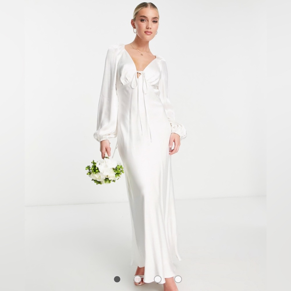 Evernew white satin midi dress with open back, size 4 bridal